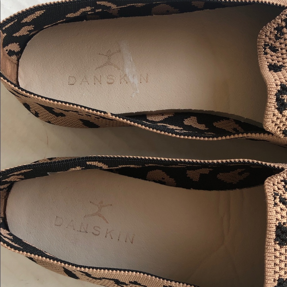 Danskin Animal Print Knit Loafer Slip-on Flats Size 9 - Picture 4 of 10